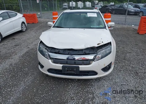 2010 Ford Fusion Hybrid z USA, uszkodzony, nr VIN 3FADP0L30AR200029